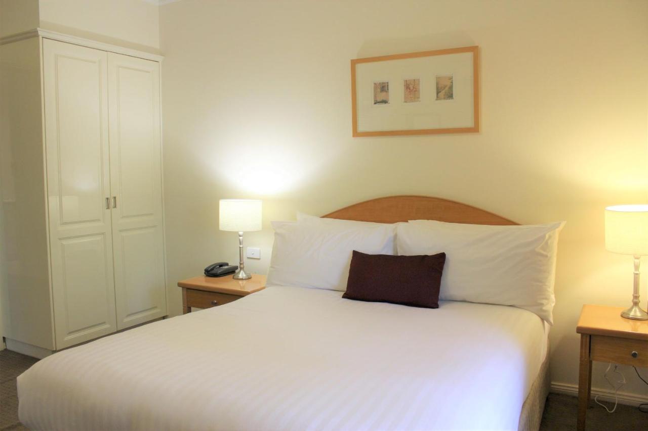 וואגה וואגה Carlyle Suites & Apartments מראה חיצוני תמונה