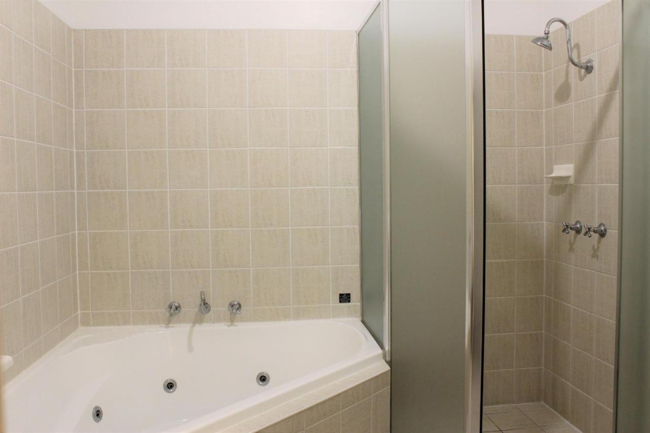 וואגה וואגה Carlyle Suites & Apartments מראה חיצוני תמונה